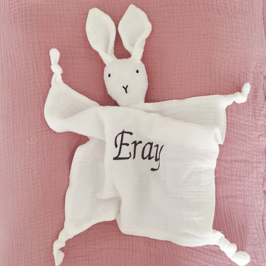 Doudou lapin personnalisé pour bébé en coton